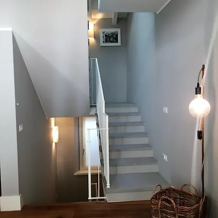 Dom wakacyjny Grey House *